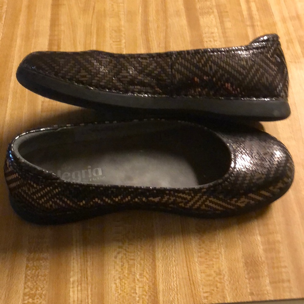 Alegria Sparkly Flats size 8